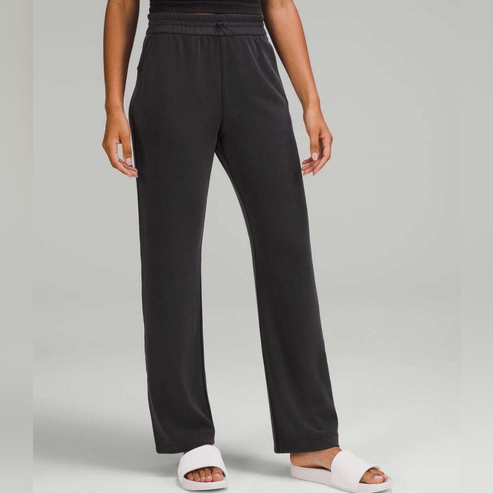 Lululemon Softstreme High-Rise Pant, Size 4 in Dark Grey Straight Leg Pants